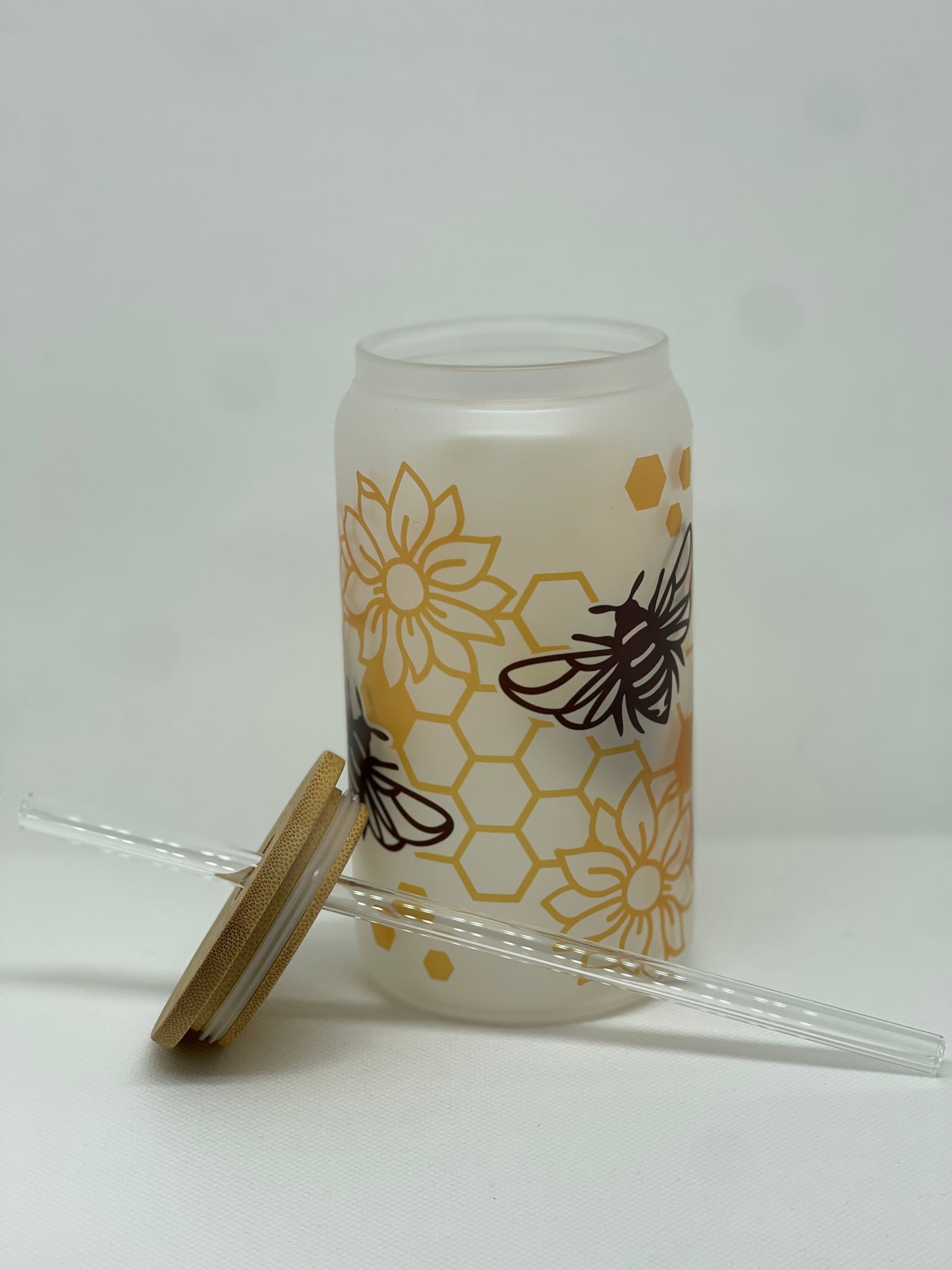 Frosted Bee Hive 16oz Glass Cup